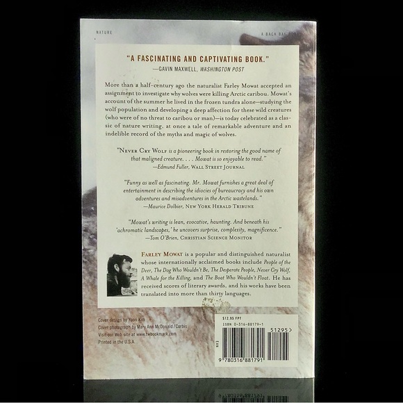 “Never Cry Wolf” Book True Story of Life Among Arctic Wolves Farley Mowat - Picture 2 of 5